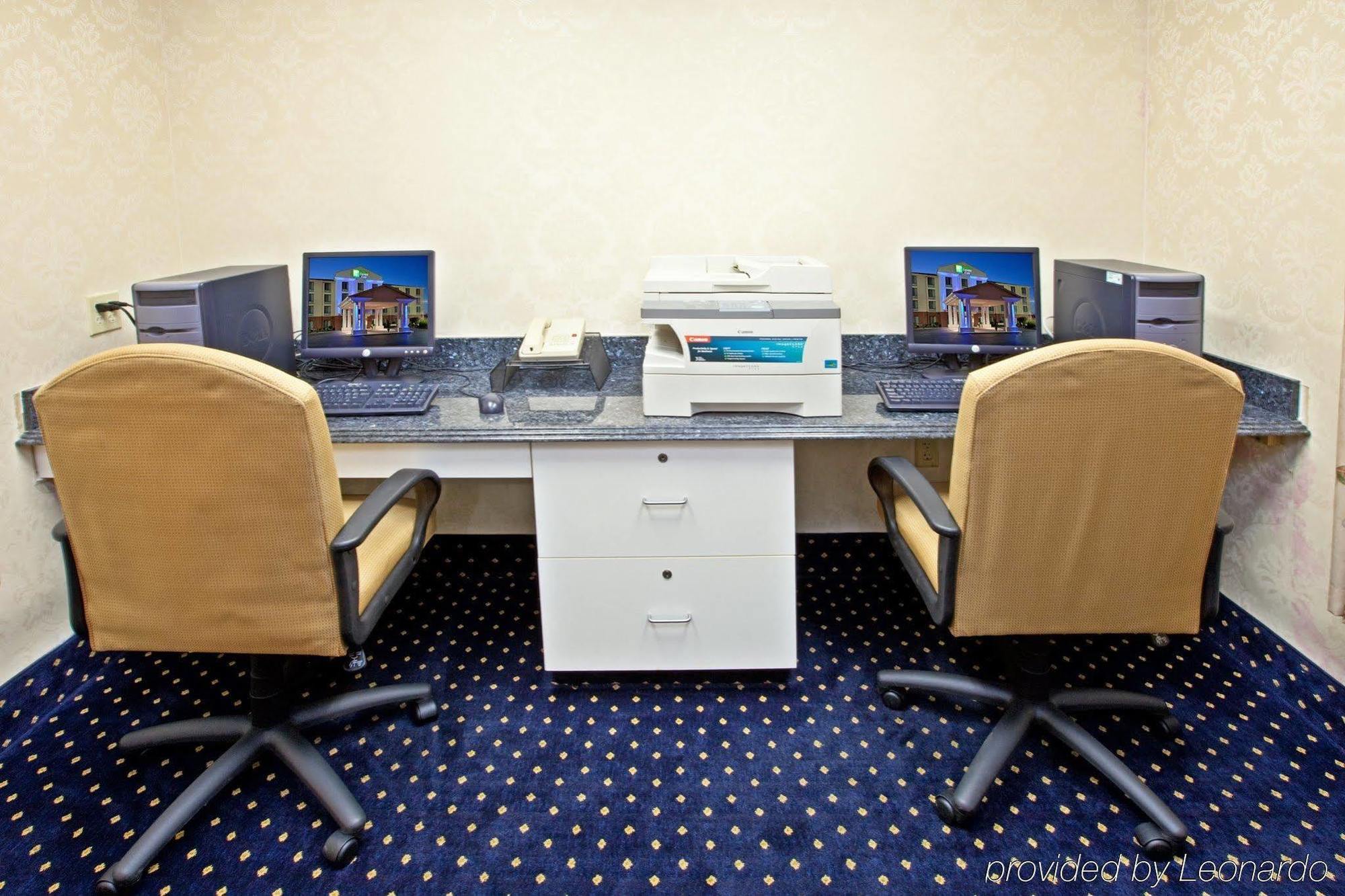 Holiday Inn Express Hotel & Suites Murray By Ihg Bagian luar foto