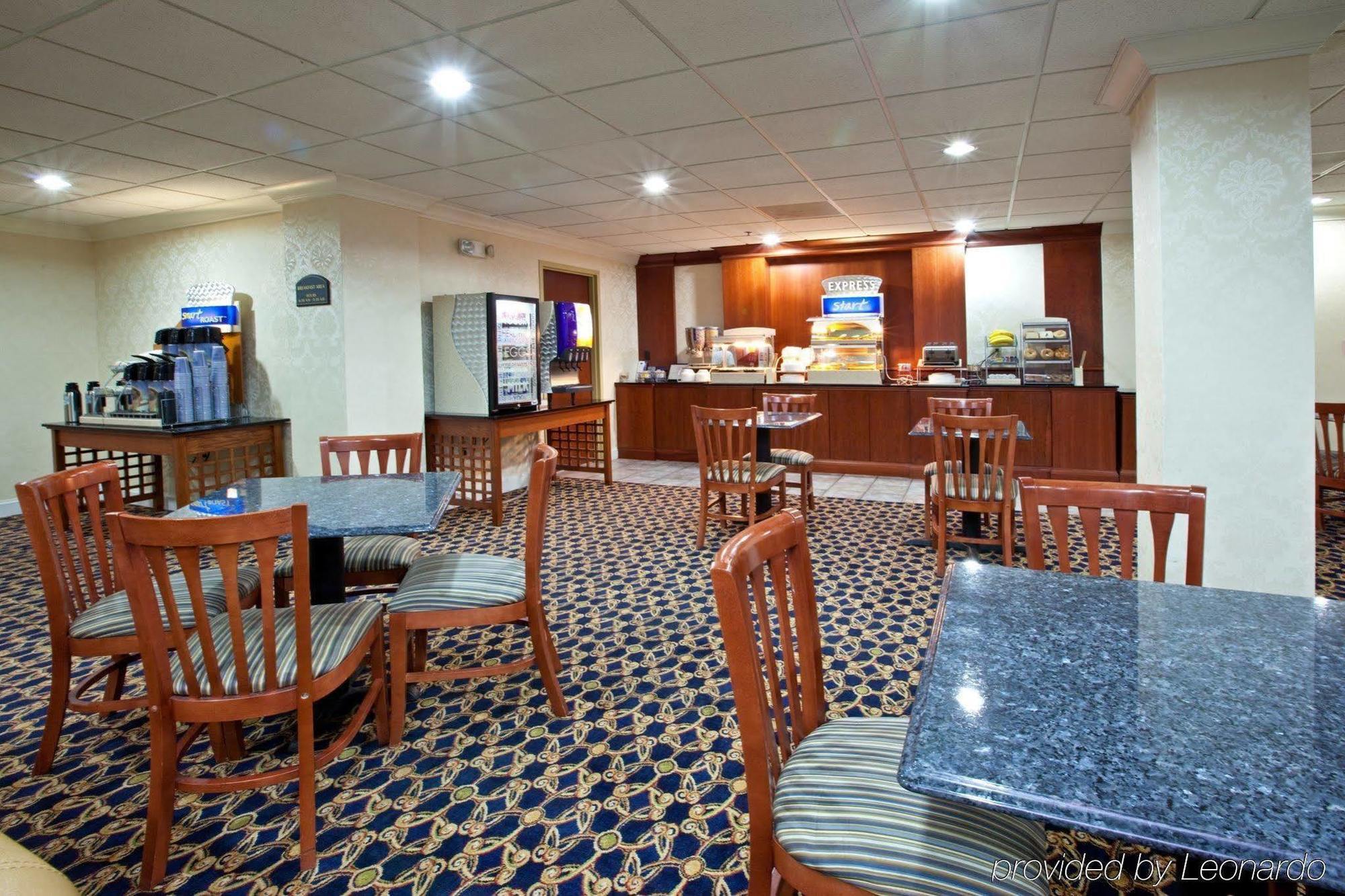 Holiday Inn Express Hotel & Suites Murray By Ihg Bagian luar foto